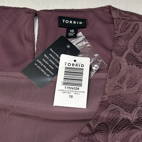 Torrid Mauve Purple Textured Scuba and Lace Peplum Dress Womens Size 10 NWT - Picture 8 of 15